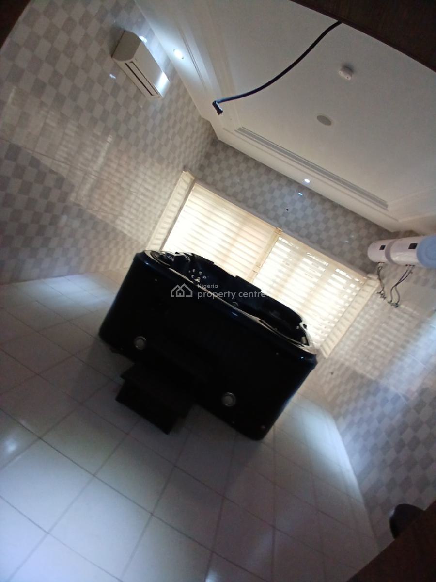 5 Bedroom Fully Detached Mansion with a Swimming Pool, Guzape Abuja Diplomatic Zone, Guzape District, Abuja, Detached Duplex for Sale
