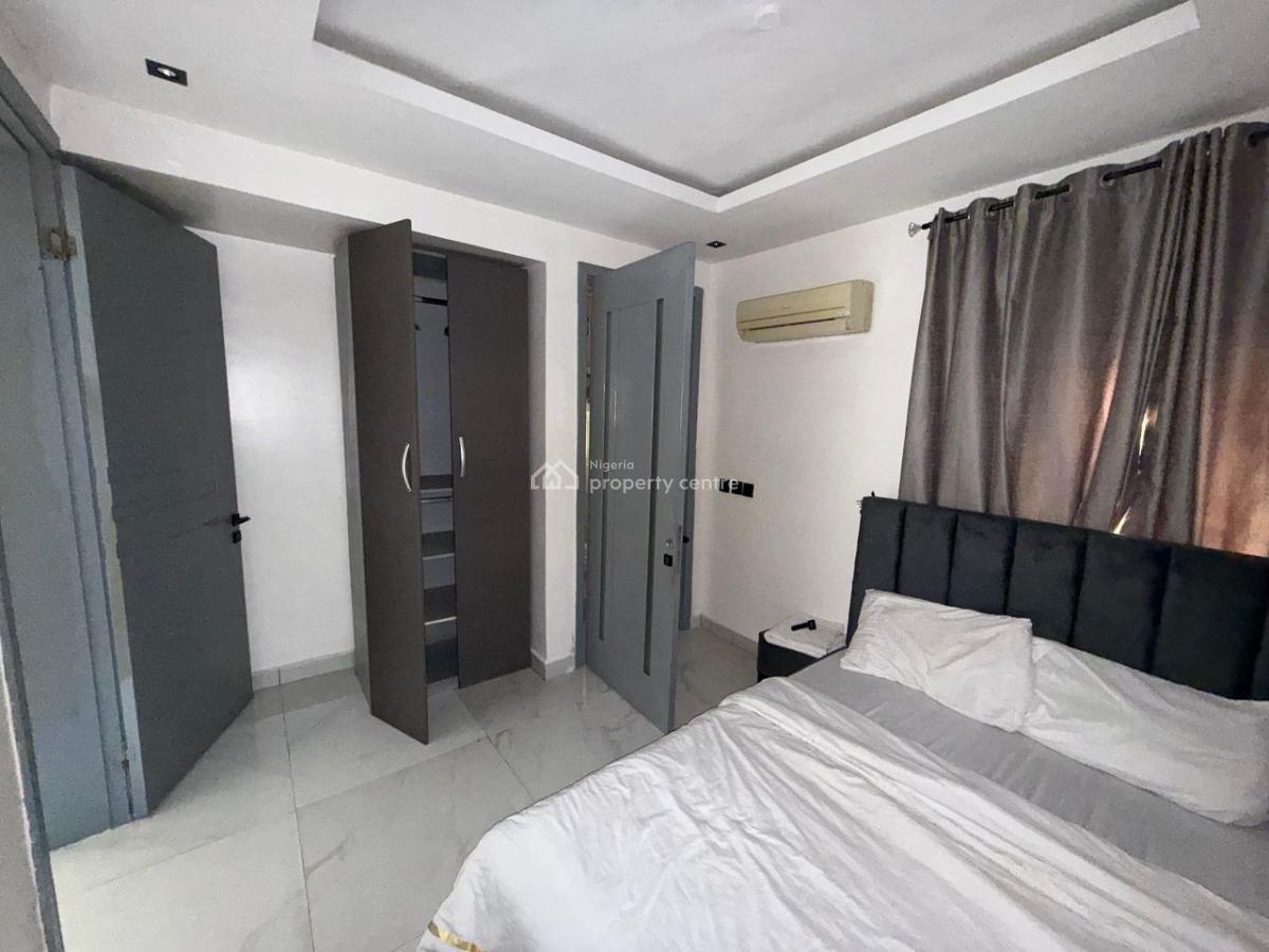 1 Bedroom Apartment, Lekki Phase 1, Lekki, Lagos, Flat / Apartment for Rent