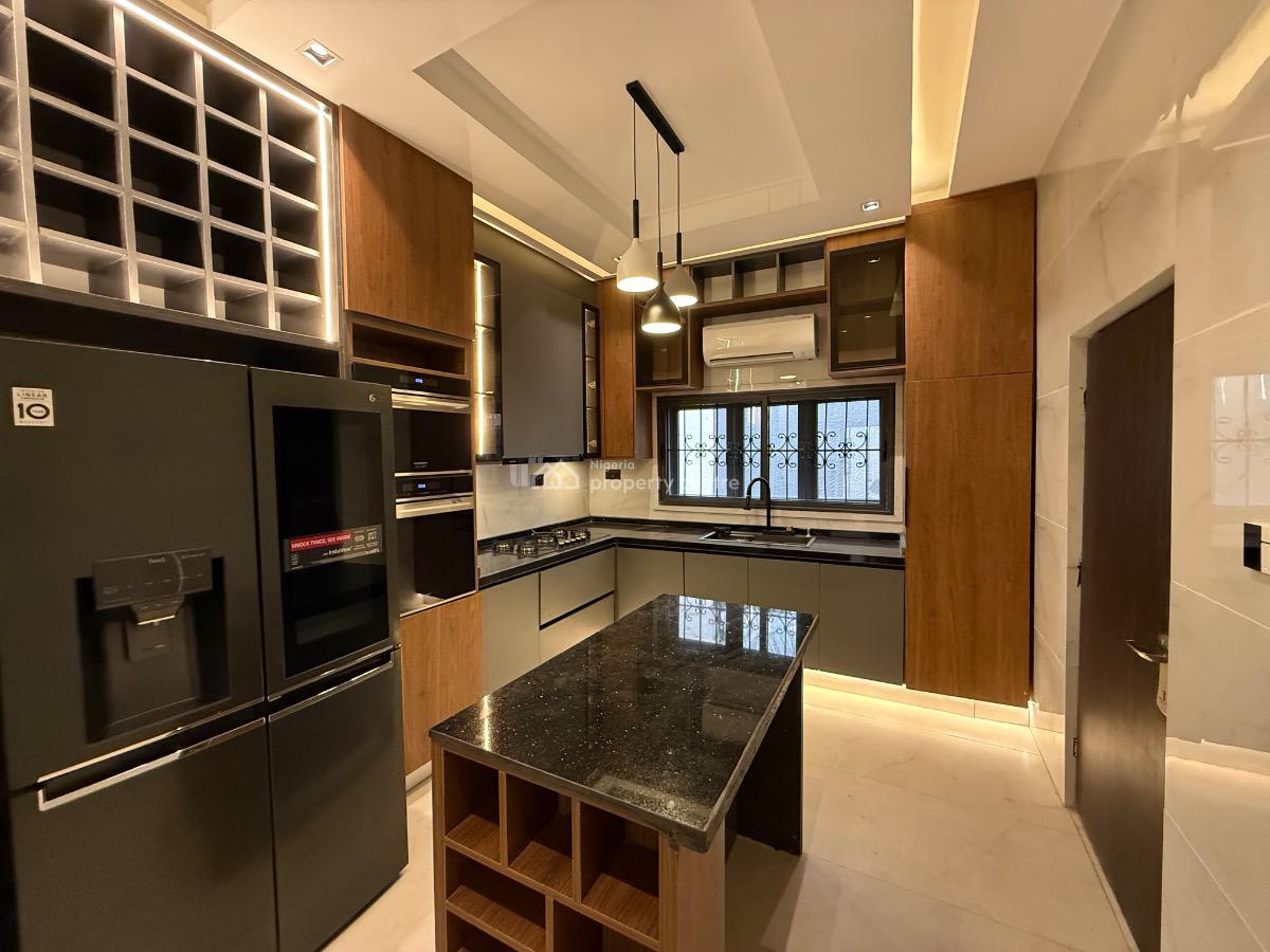 Contemporary 5 Bedroom Terraced Corner-piece House, Wuye, Abuja, Terraced Duplex for Sale