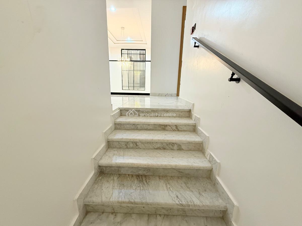Grandeur 6 Bedroom Detached House, Off Coza, Guzape District, Abuja, Detached Duplex for Sale