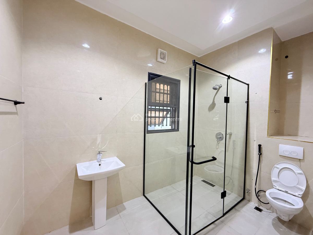 Grandeur 6 Bedroom Detached House, Off Coza, Guzape District, Abuja, Detached Duplex for Sale