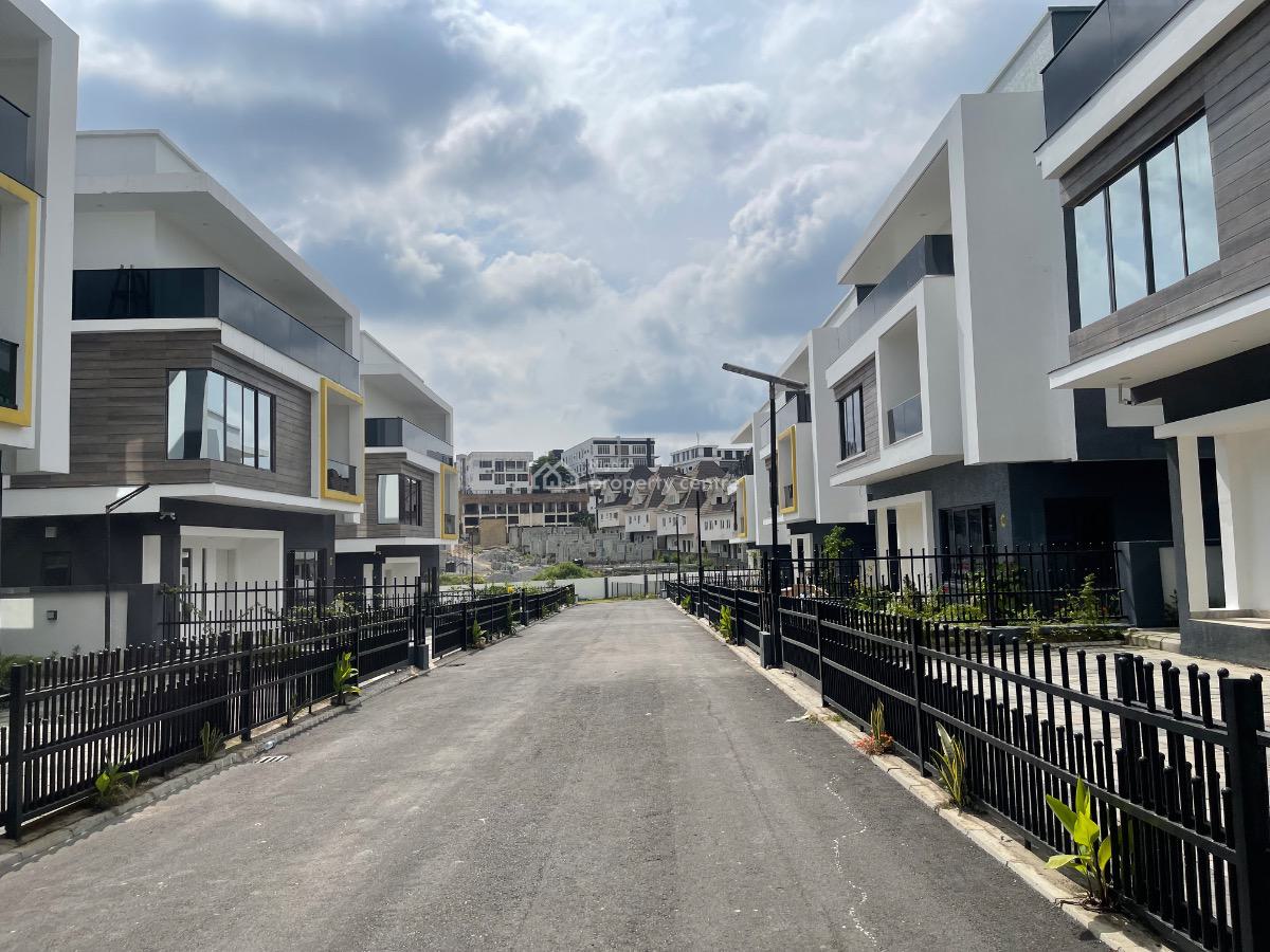 Grandeur 6 Bedroom Detached House, Off Coza, Guzape District, Abuja, Detached Duplex for Sale