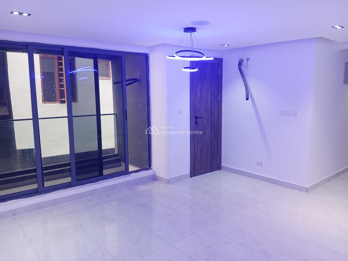 Brand New Spacious 2 Bedroom Flat, Ikate Elegushi, Lekki, Lagos, Block of Flats for Sale