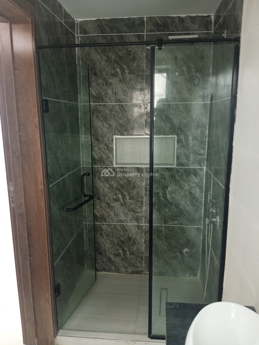 Brand New Spacious 2 Bedroom Flat, Ikate Elegushi, Lekki, Lagos, Block of Flats for Sale