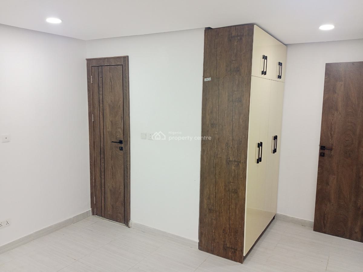 Brand New Spacious 2 Bedroom Flat, Ikate Elegushi, Lekki, Lagos, Block of Flats for Sale