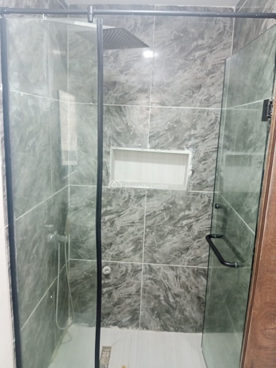Brand New Spacious 2 Bedroom Flat, Ikate Elegushi, Lekki, Lagos, Block of Flats for Sale