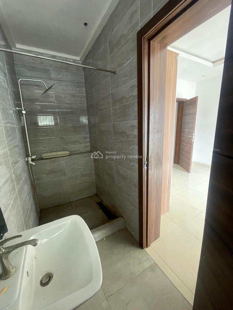 3 Bedroom Penthouse with Bq  T Is 12m Self Service  Agency Legal an, Inside Brown Stone Estate Chisco Ikate Elegushi Lekki  Ide, Ikate, Lekki, Lagos, Flat / Apartment for Rent
