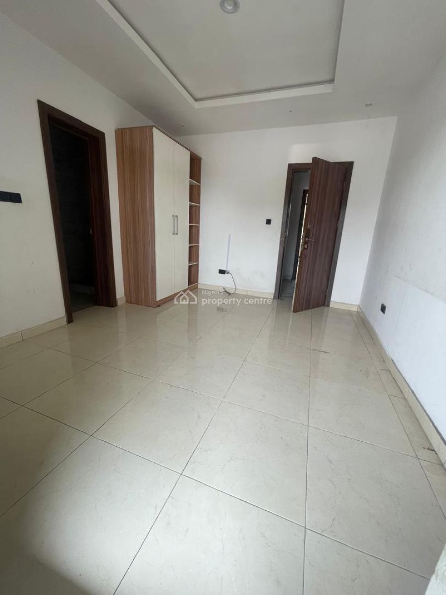 3 Bedroom Penthouse with Bq  T Is 12m Self Service  Agency Legal an, Inside Brown Stone Estate Chisco Ikate Elegushi Lekki  Ide, Ikate, Lekki, Lagos, Flat / Apartment for Rent