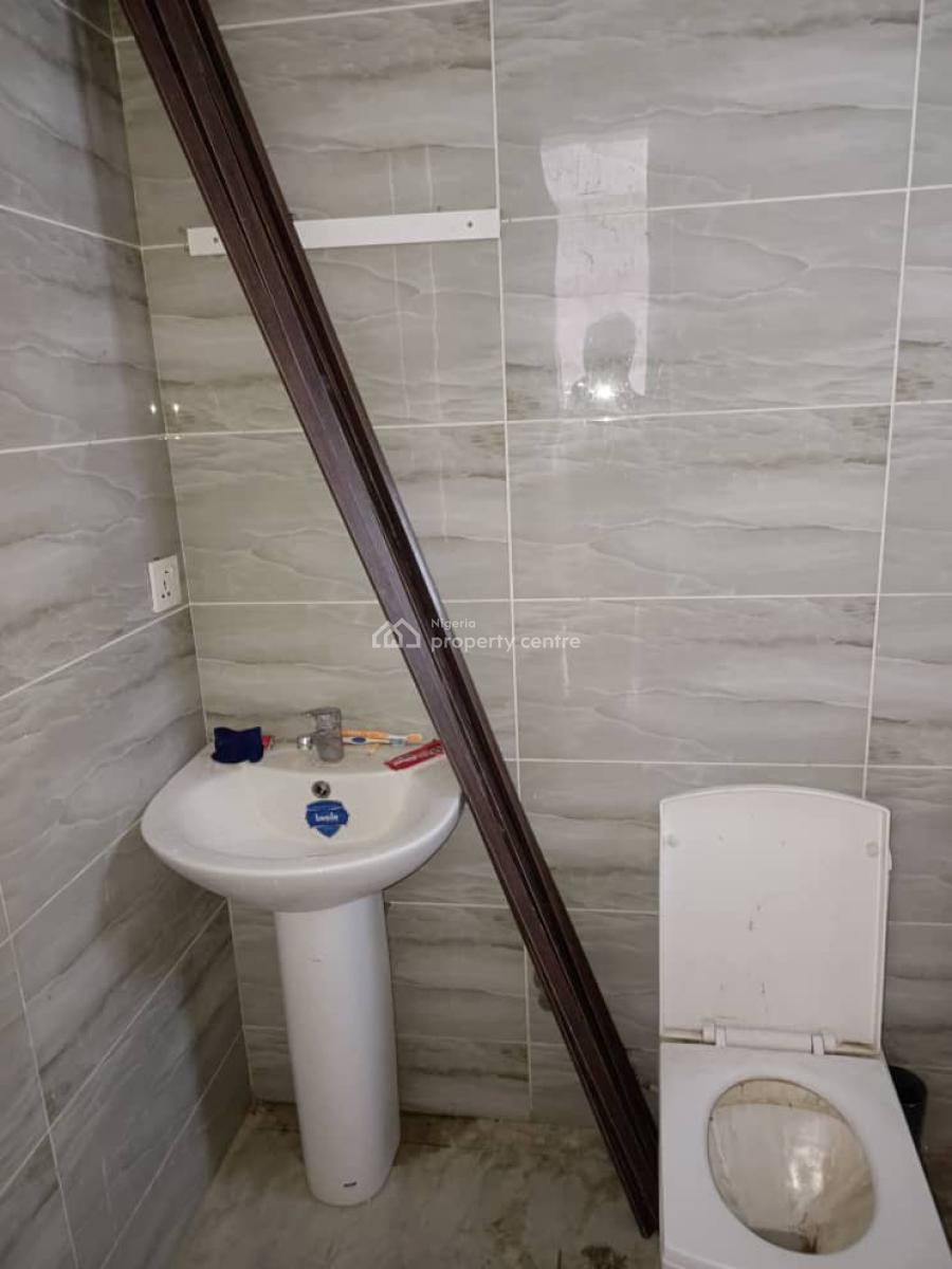 4 Bedroom Terrace in Oniru Forle. Price #600m Service Charge #2.5m, Oniru, Victoria Island (vi), Lagos, Terraced Duplex for Sale