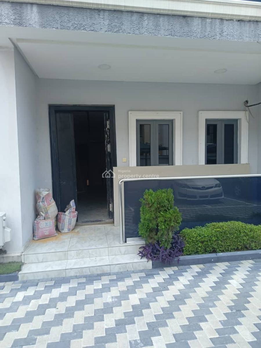 4 Bedroom Terrace in Oniru Forle. Price #600m Service Charge #2.5m, Oniru, Victoria Island (vi), Lagos, Terraced Duplex for Sale