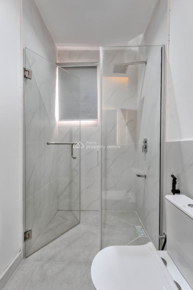 Beautiful Two Bedroom Maisonette with Pool and Gym, Admiralty Way, Lekki Phase 1, Lekki, Lagos, House Short Let