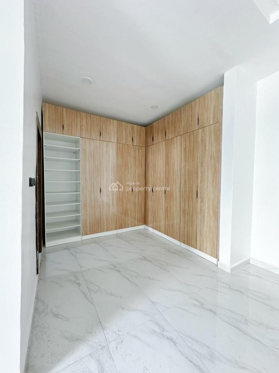 Luxury 4bedroom Terrace with Bq, Gym and Swimming Pool, Sangotedo, Ajah, Lagos, Terraced Duplex for Sale