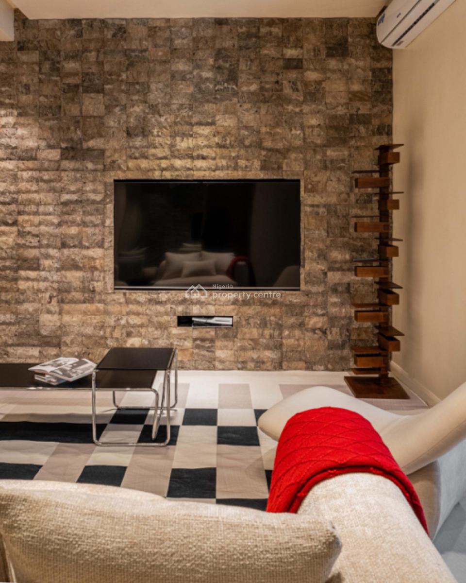 Luxury 2bedroom Air Hockey and Gym, Freedom Way, Lekki Phase 1, Lekki, Lagos, House Short Let