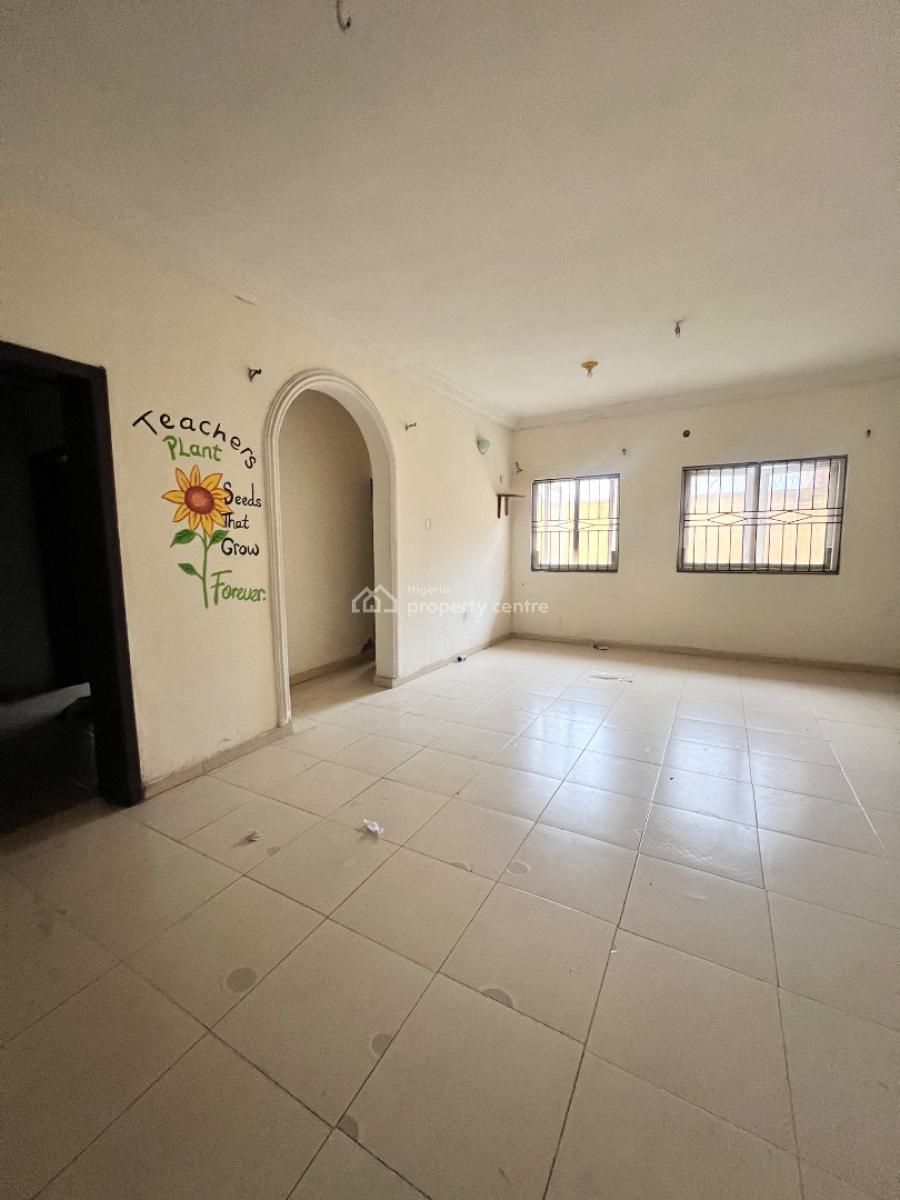 Spacious 3 Bedroom Apartment, Ajah, Lagos, Flat / Apartment for Rent