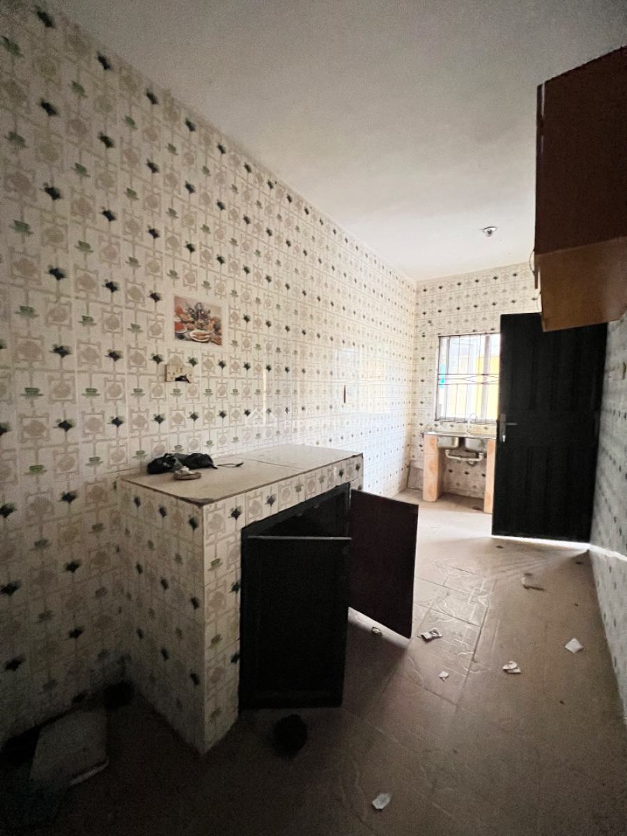 Spacious 3 Bedroom Apartment, Ajah, Lagos, Flat / Apartment for Rent
