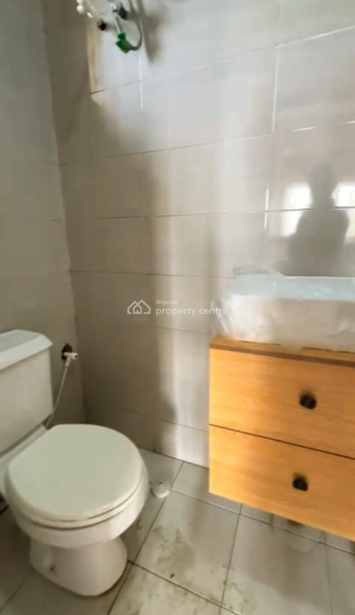 Executive 1 Bedroom Mini Flat on Pentfloor, Canal West Estate, Osapa, Lekki, Lagos, Mini Flat (room and Parlour) for Rent