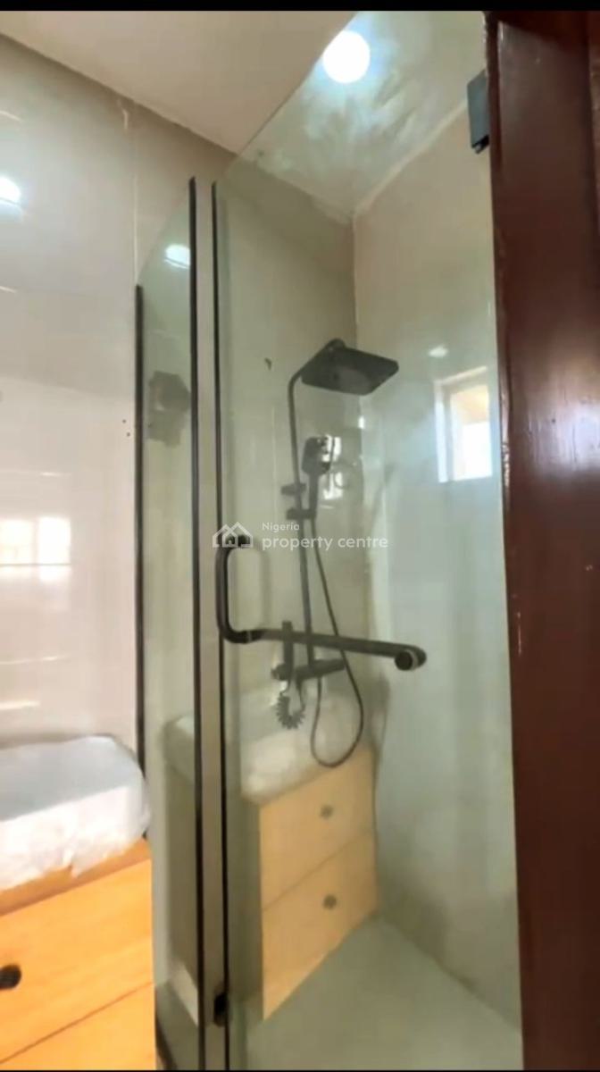 Executive 1 Bedroom Mini Flat on Pentfloor, Canal West Estate, Osapa, Lekki, Lagos, Mini Flat (room and Parlour) for Rent