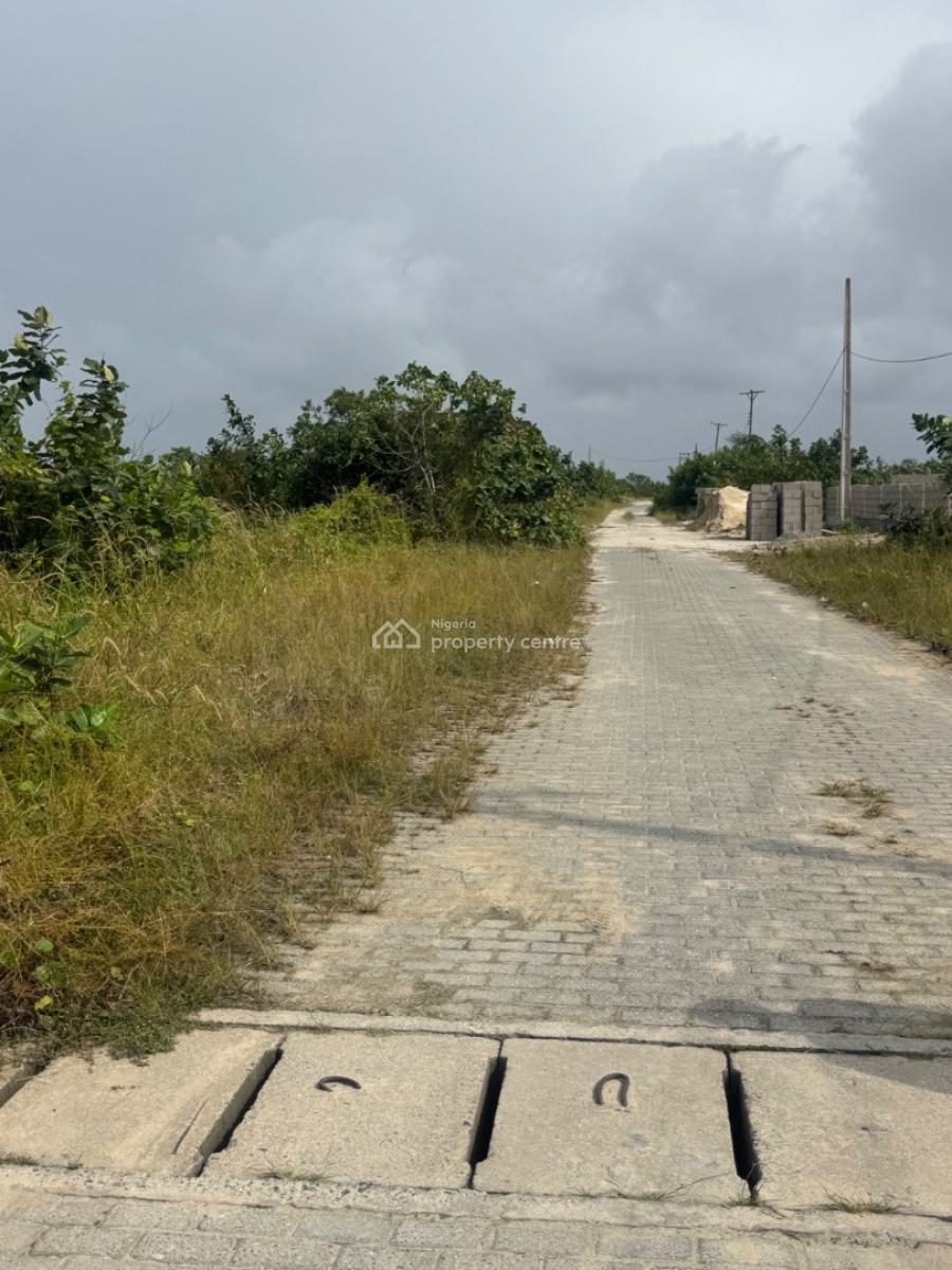 823 Sqms of Land in Lekki Scheme 2, Lekki Scheme 2 Off Ogombo Road By Abraham Adesanya Ajah Lagos, Lekki Phase 2, Lekki, Lagos, Residential Land for Sale