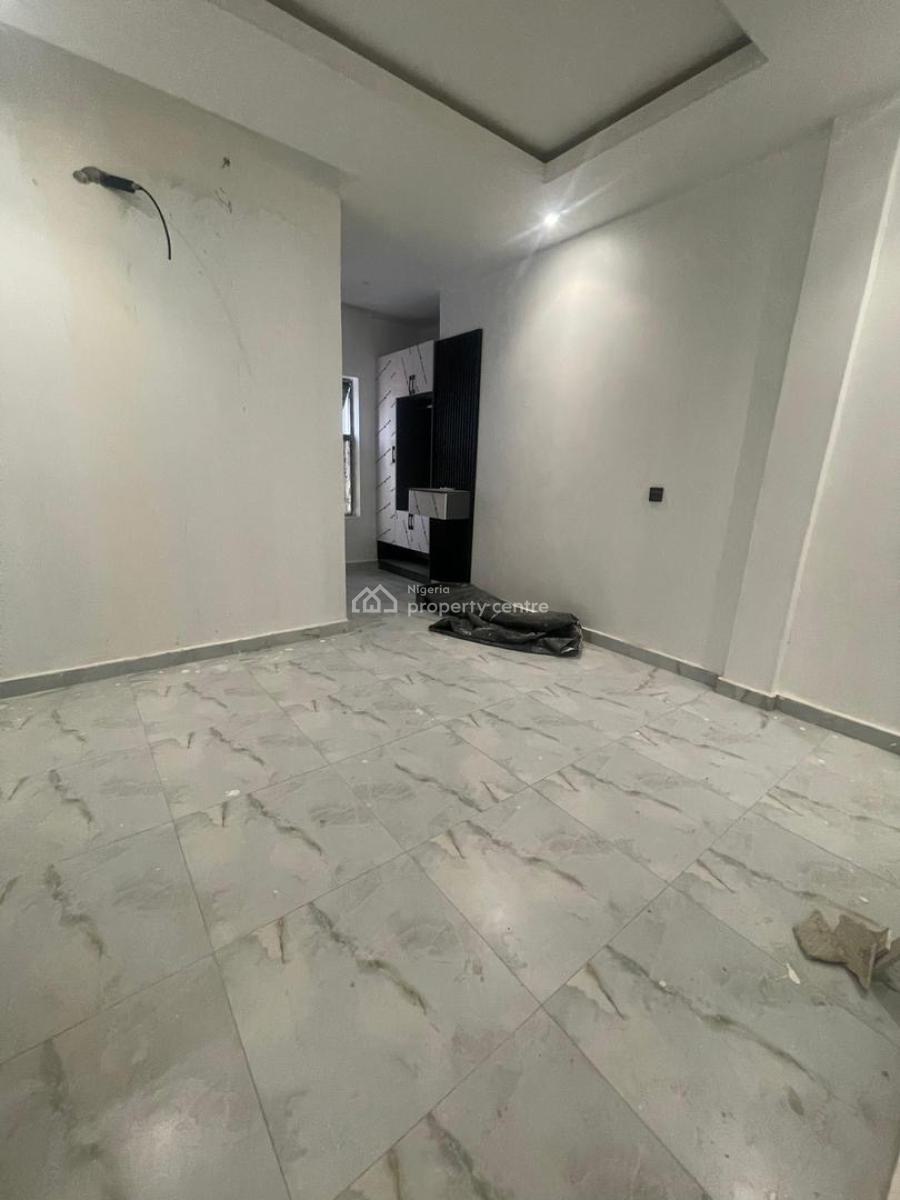 Luxury 4 Bedroom Penthouse Apartment in a Serene Area, Lekki Phase 1, Lekki, Lagos, House for Sale