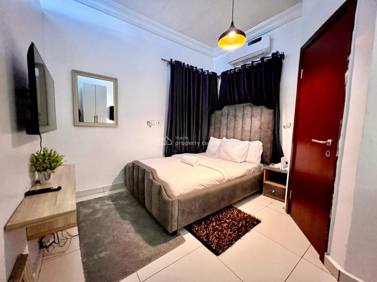 1 Bedroom Apartment, Lekki Phase 1, Lekki, Lagos, Flat / Apartment Short Let