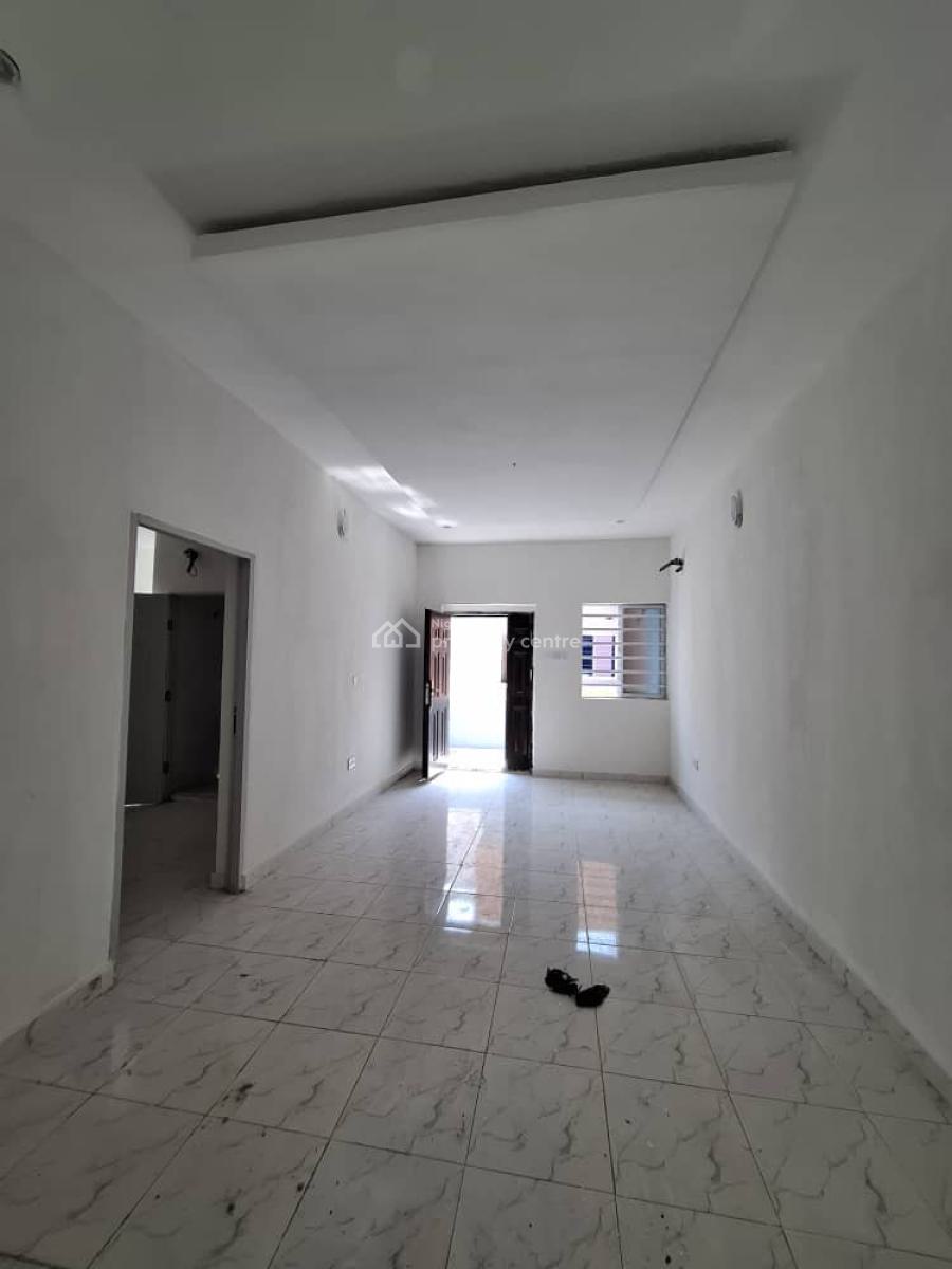 Brand Newly Built 2bedroom Apartment, Abijor By Lekki Epe Exepress Way, Ajah, Lagos, Block of Flats for Sale