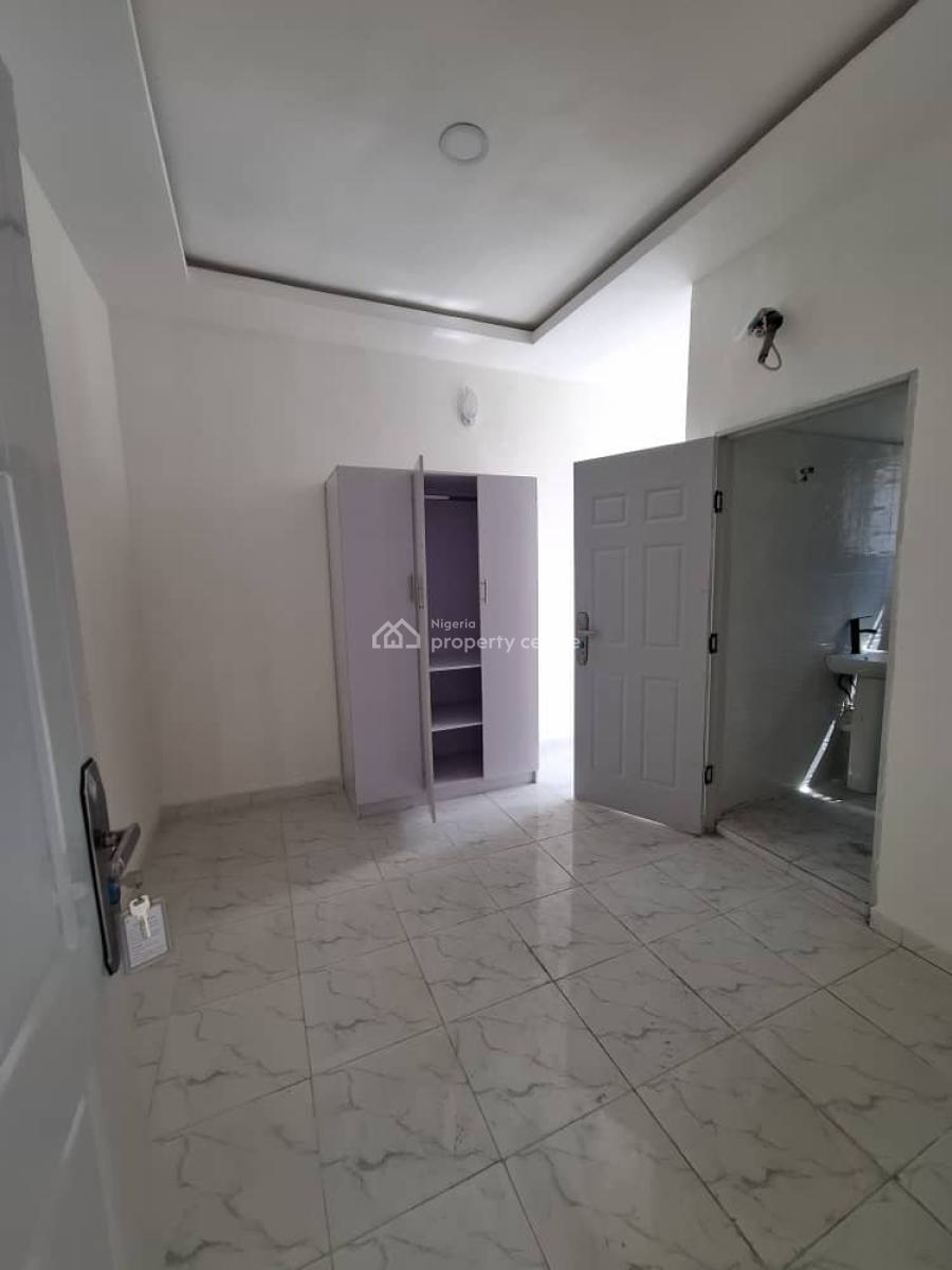 Brand Newly Built 2bedroom Apartment, Abijor By Lekki Epe Exepress Way, Ajah, Lagos, Block of Flats for Sale