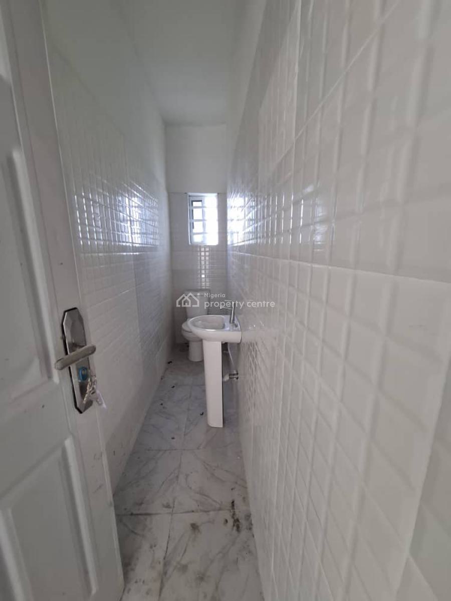 Brand Newly Built 2bedroom Apartment, Abijor By Lekki Epe Exepress Way, Ajah, Lagos, Block of Flats for Sale