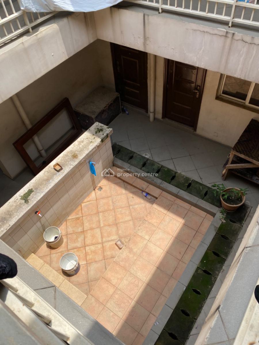 Standard 3 Bedrooms with Bq, By Jimmy Carter, Asokoro District, Abuja, Flat / Apartment for Rent