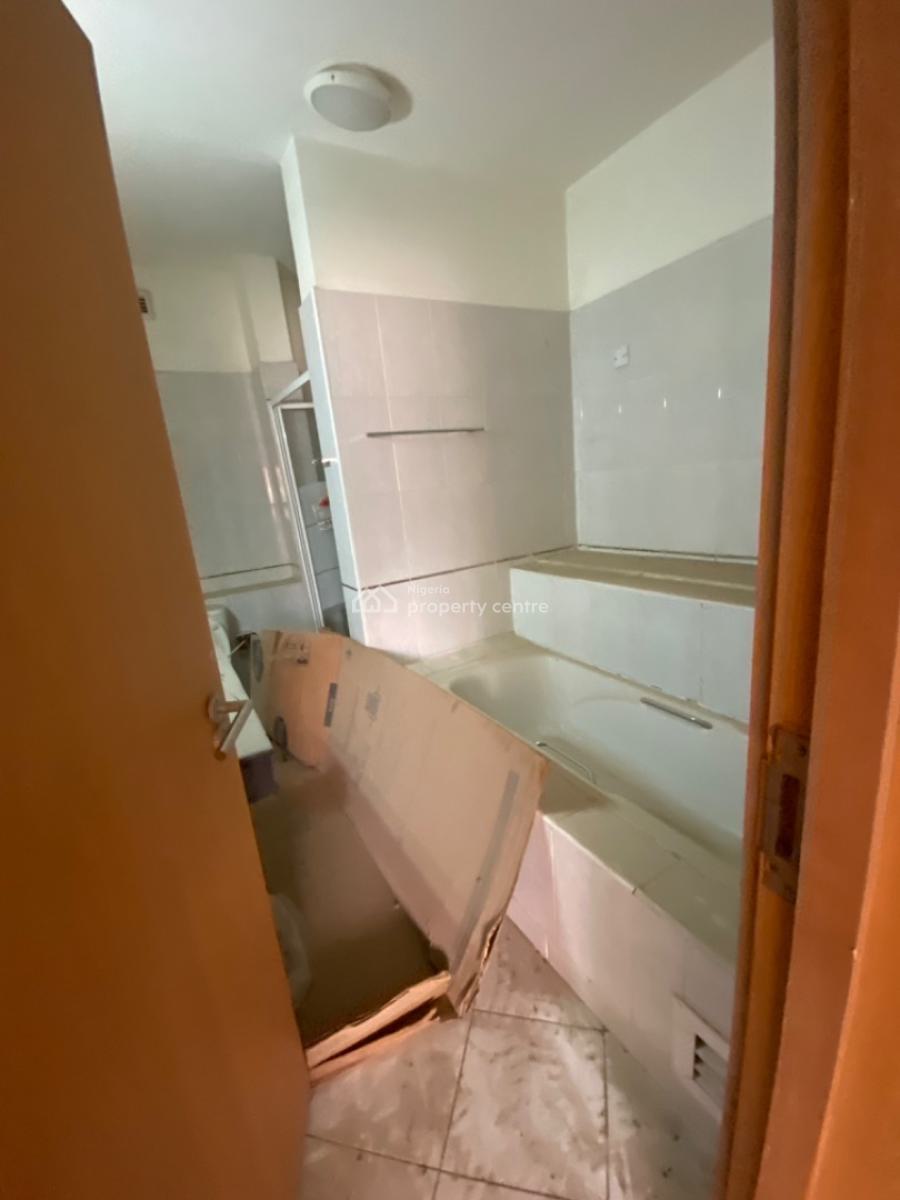 Standard 3 Bedrooms with Bq, By Jimmy Carter, Asokoro District, Abuja, Flat / Apartment for Rent