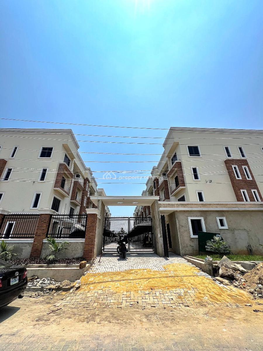Luxury and Spacious 4 Bedroom Terrace with Bq, Swimming Pool, and Gym., Lekki Phase 1, Lekki, Lagos, Flat / Apartment for Rent