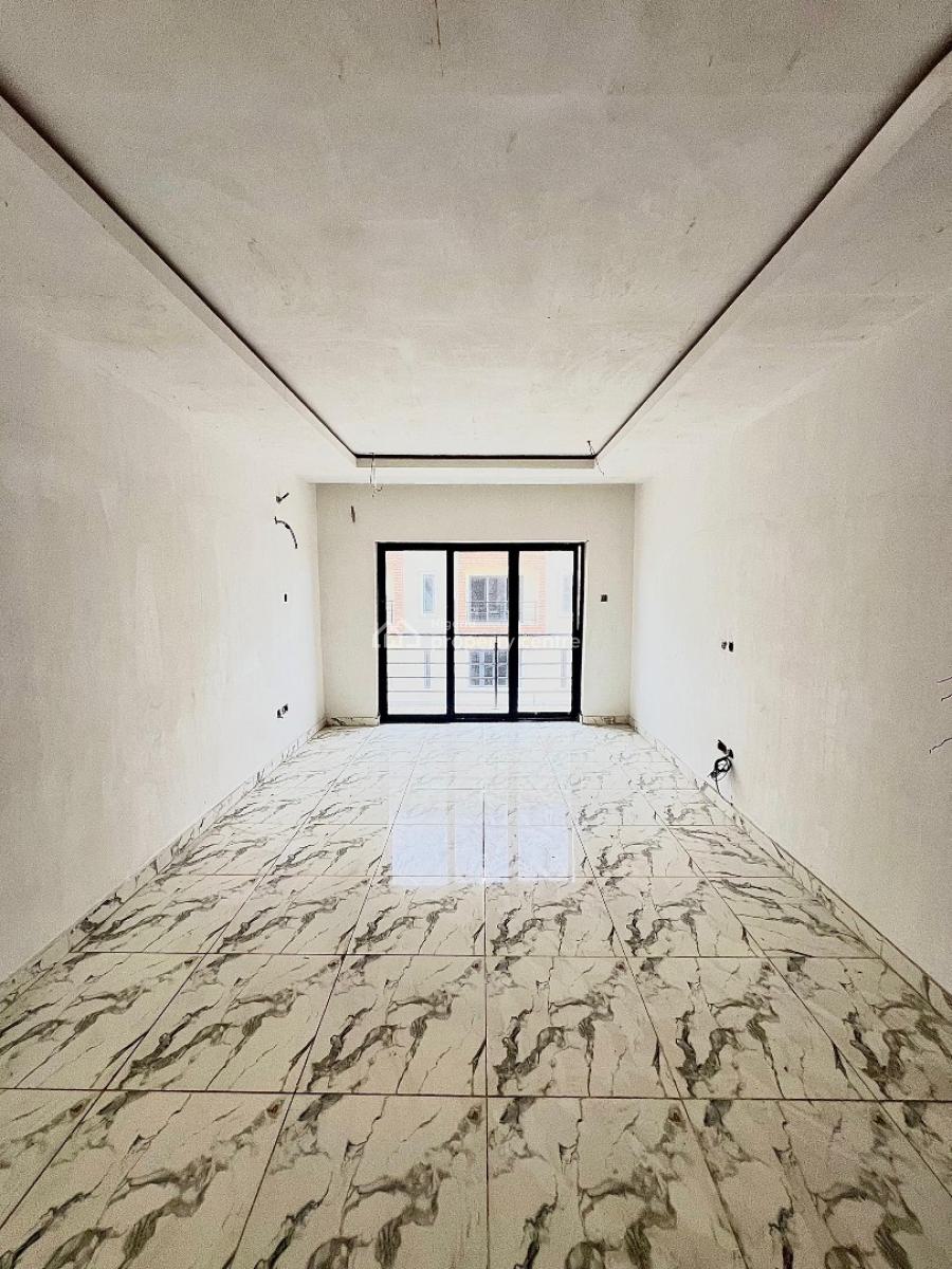 Luxury and Spacious 4 Bedroom Terrace with Bq, Swimming Pool, and Gym., Lekki Phase 1, Lekki, Lagos, Flat / Apartment for Rent