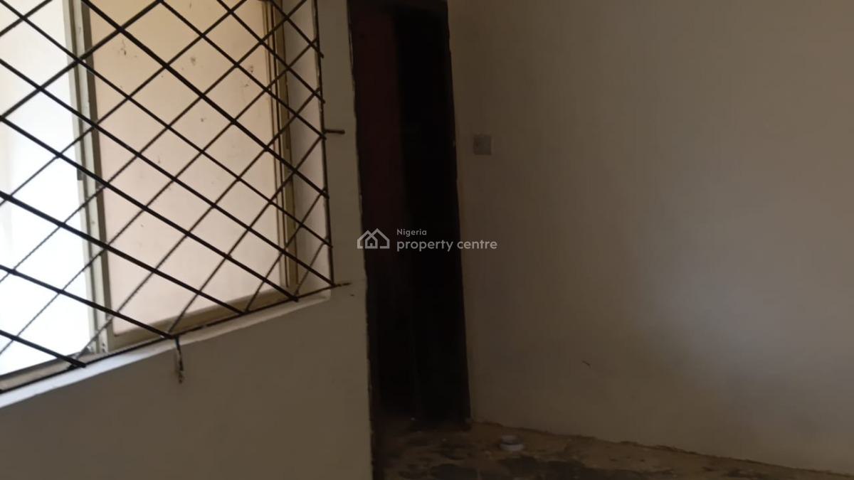 Well Renovated Massively Spacious 3bedroom Apartment Very Affordable, Around Catholic Church Area, Bogije Town, Ibeju Lekki Lagos, Bogije, Ibeju Lekki, Lagos, Flat / Apartment for Rent