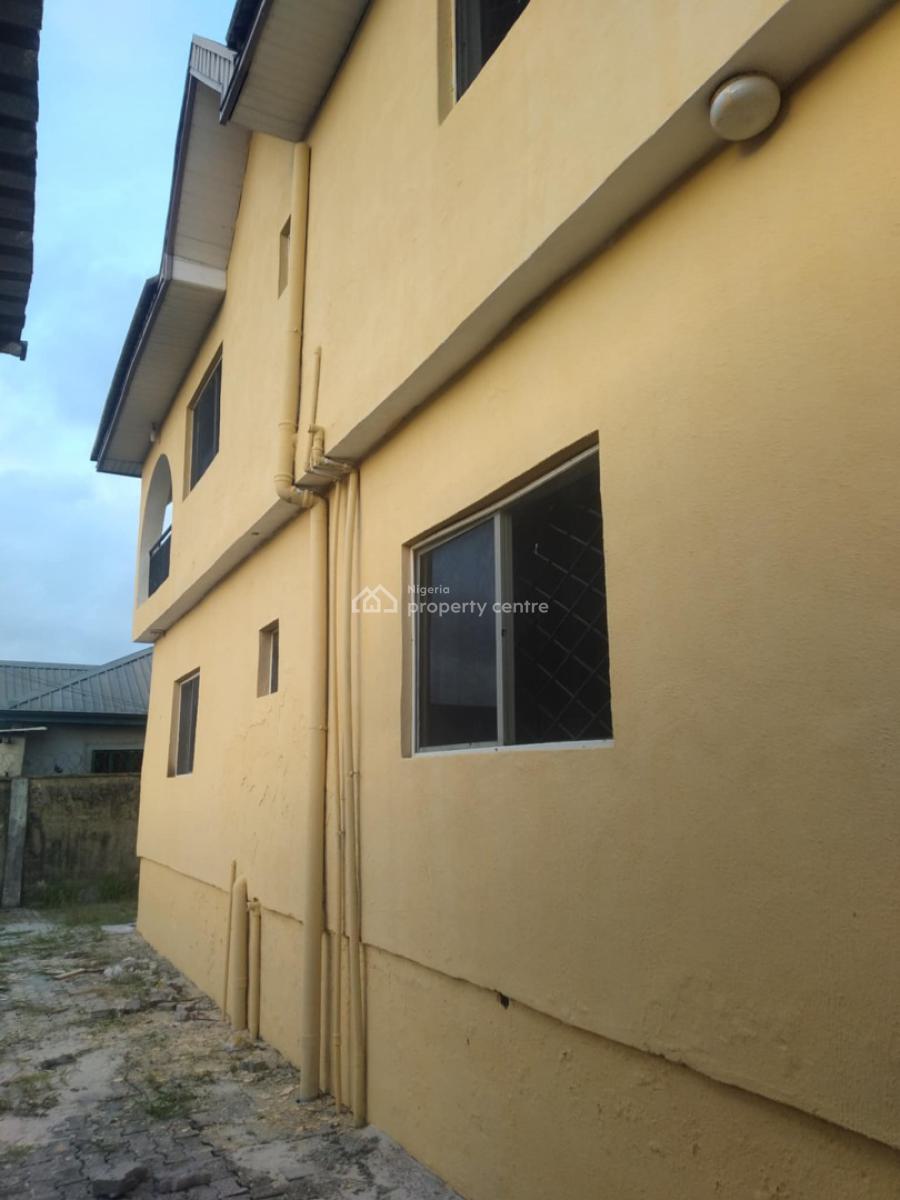 Well Renovated Massively Spacious 3bedroom Apartment Very Affordable, Around Catholic Church Area, Bogije Town, Ibeju Lekki Lagos, Bogije, Ibeju Lekki, Lagos, Flat / Apartment for Rent