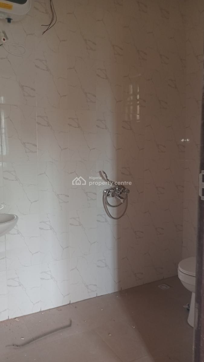 Brand New Luxurious Room and Parlor, Topnotch, 2 Toilets, Main Elesekan Town, Bogije, Ibeju Lekki, Lagos, Mini Flat (room and Parlour) for Rent