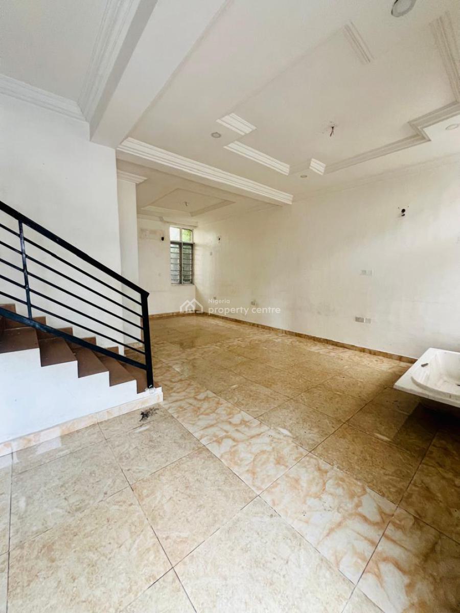 4brm Terrace Duplex in an Access Code Estate, Oniru, Victoria Island (vi), Lagos, Terraced Duplex for Rent