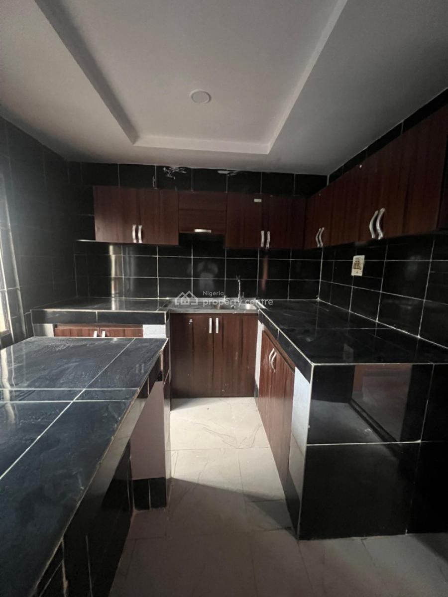 5 Bedroom Selfcompound Duplex, Airforce Estate Opp Kolapo Ishola Gra, Ibadan, Oyo, Detached Duplex for Rent