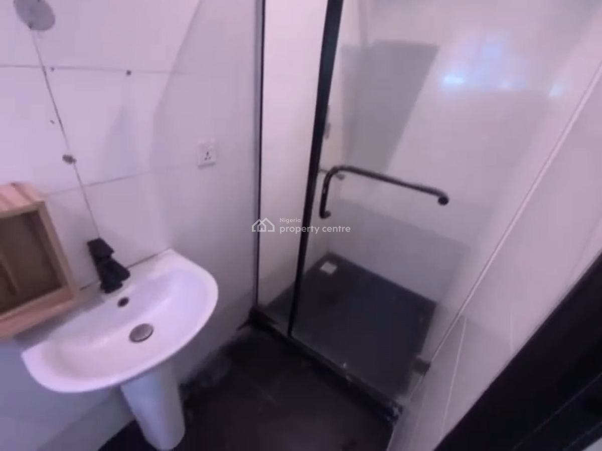2 Bedroom Flat, Lekki Phase 1, Lekki, Lagos, Flat / Apartment for Rent