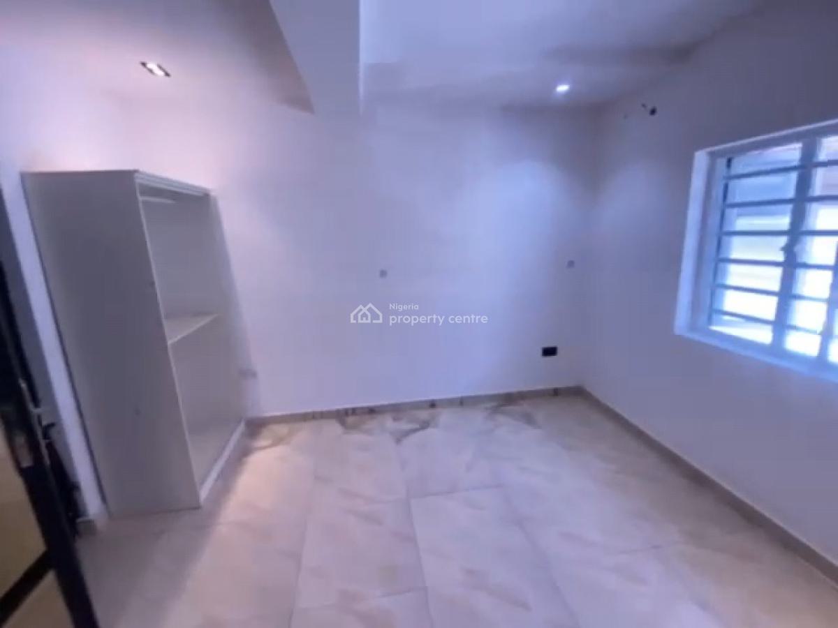 2 Bedroom Flat, Lekki Phase 1, Lekki, Lagos, Flat / Apartment for Rent