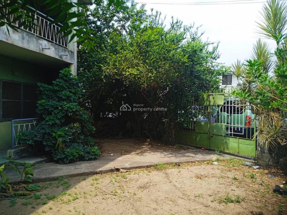4 Bedroom Detached House with 2 Rooms Bq, Off Ogunlana Drive, Surulere, Lagos, Office Space for Rent