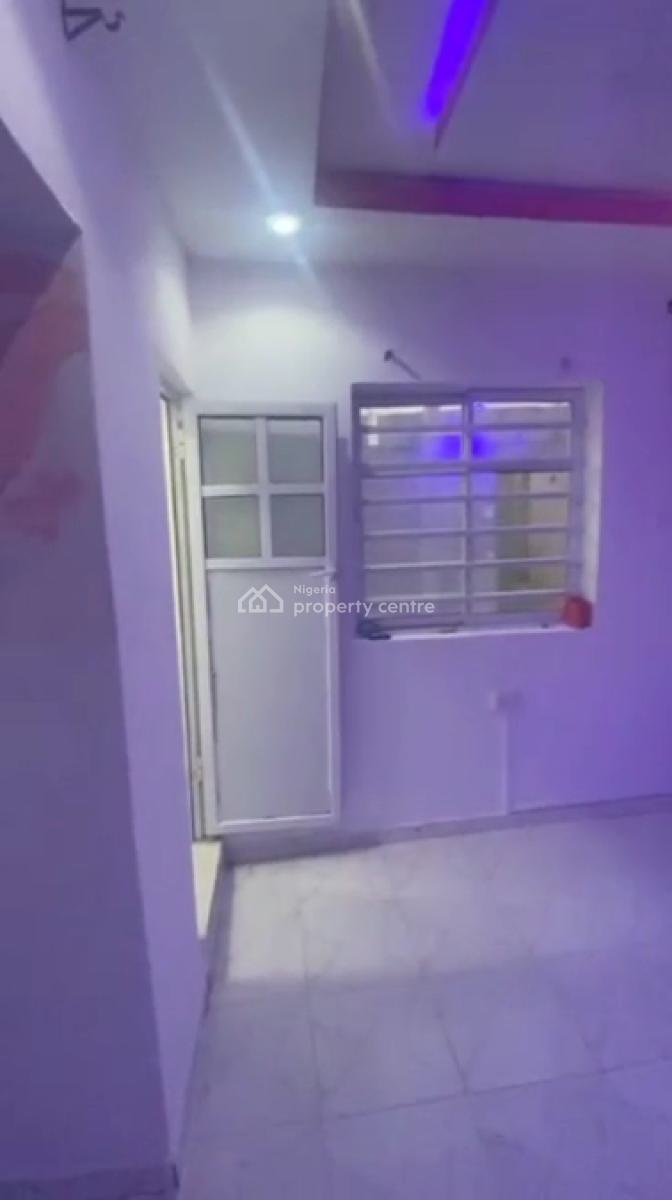 Lovely & Spacious Mini-flat, Abule Oja, Yaba, Lagos, Self Contain (single Rooms) for Rent