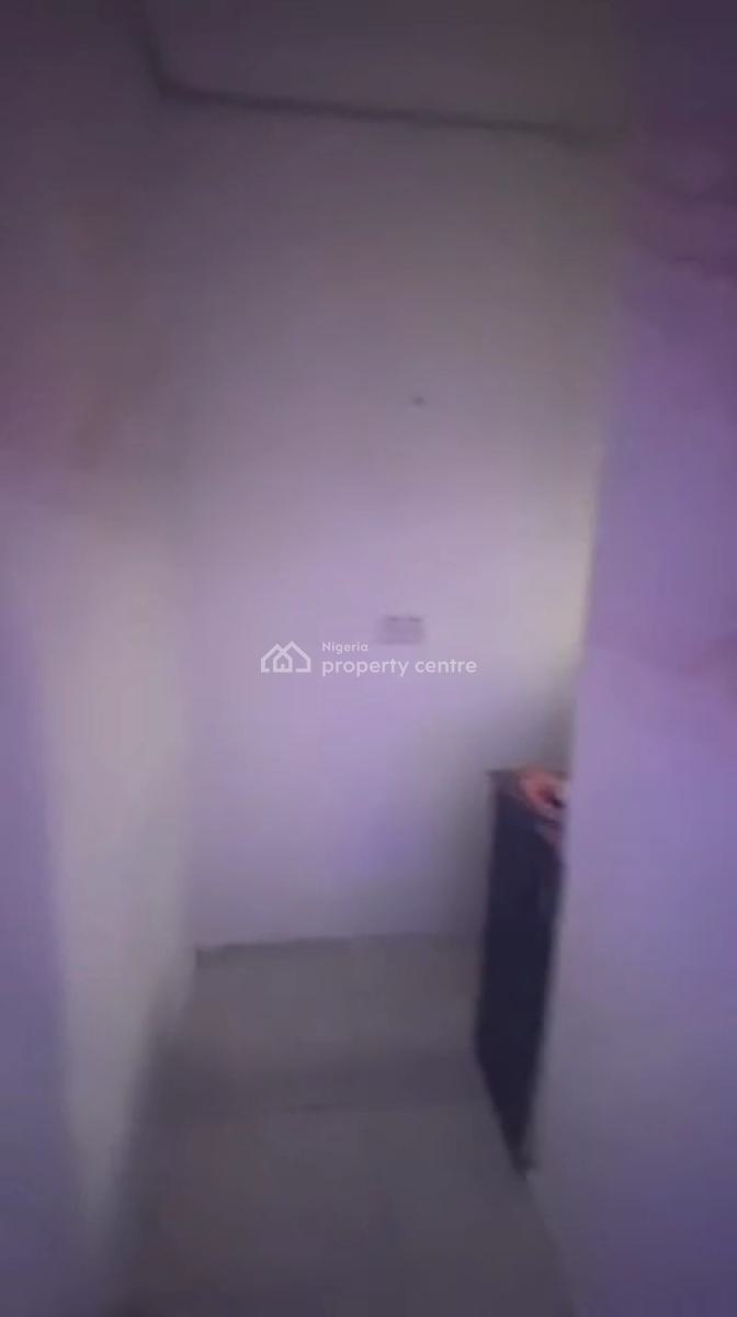 Lovely & Spacious Mini-flat, Abule Oja, Yaba, Lagos, Self Contain (single Rooms) for Rent