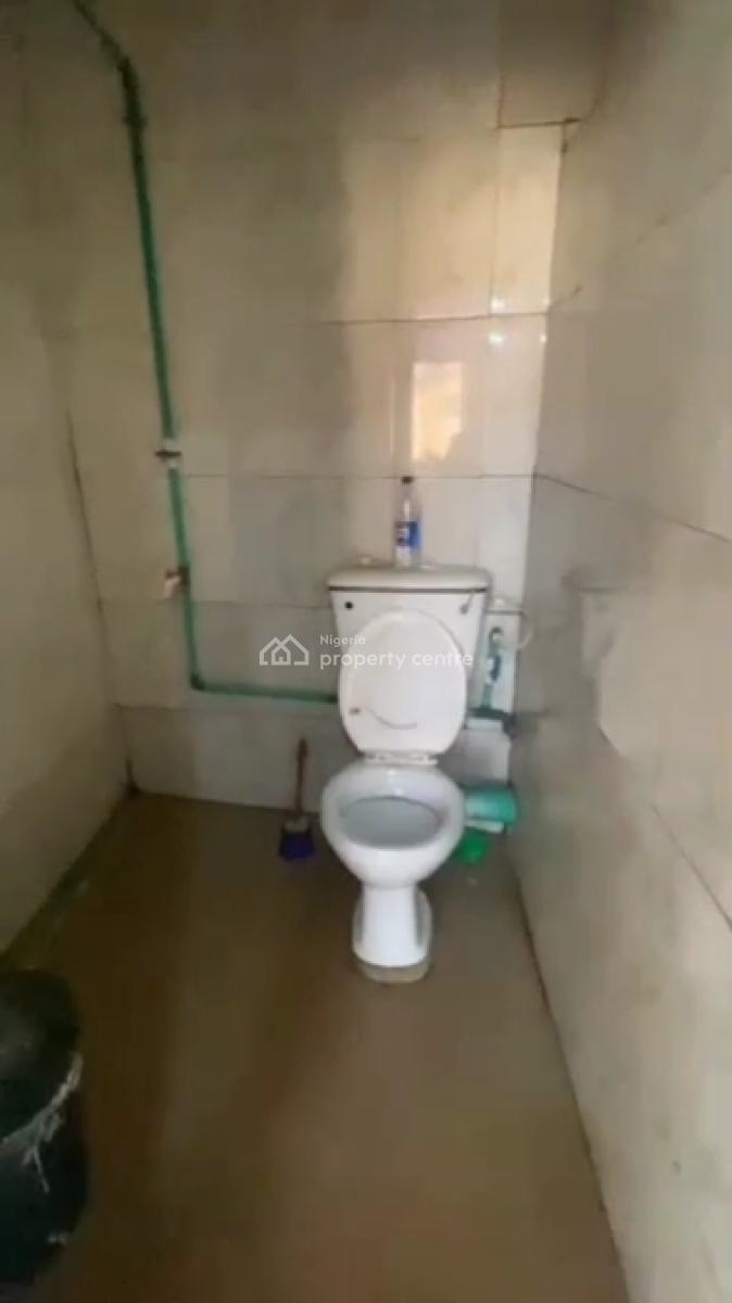 Executive and Very Spacious Room Self-contain Upstairs, Off Morocco Road, Yaba, Lagos, Self Contain (single Rooms) for Rent