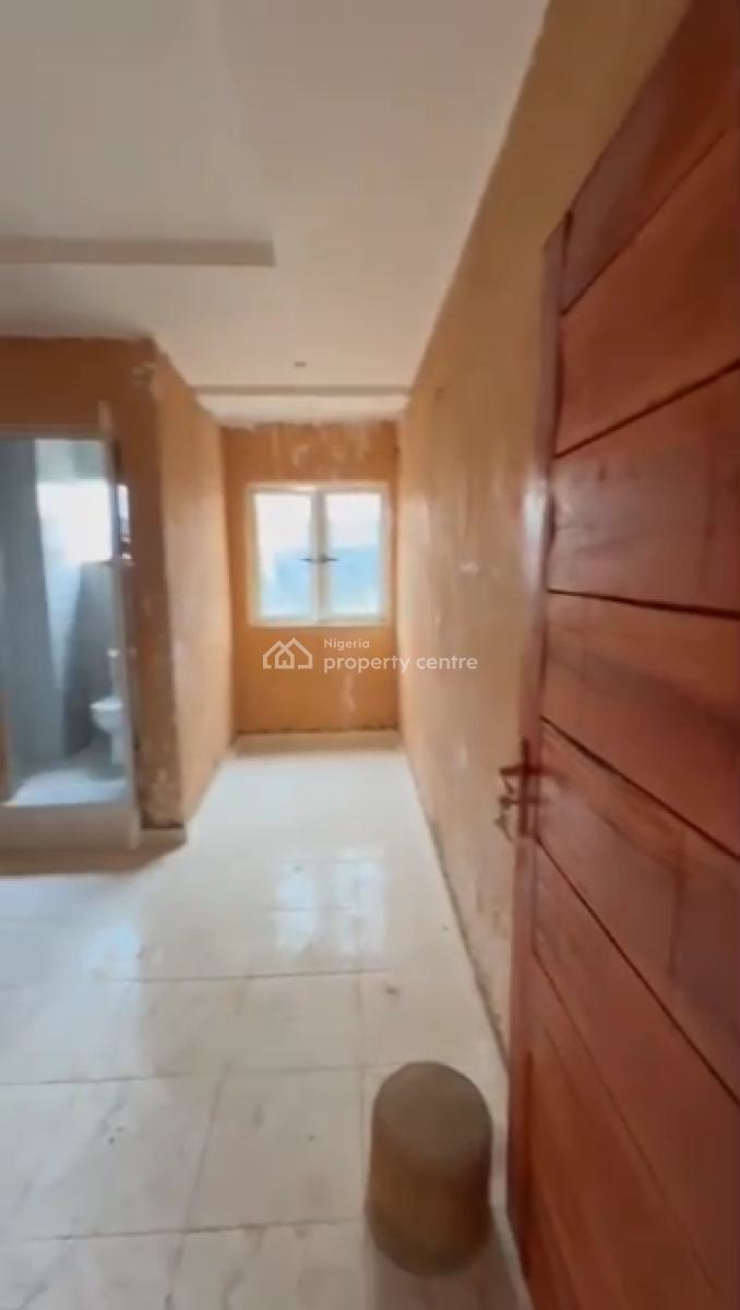 Standard & Spacious 2-bedroom Flat (all Ensuite), Onike, Yaba, Lagos, Flat / Apartment for Rent