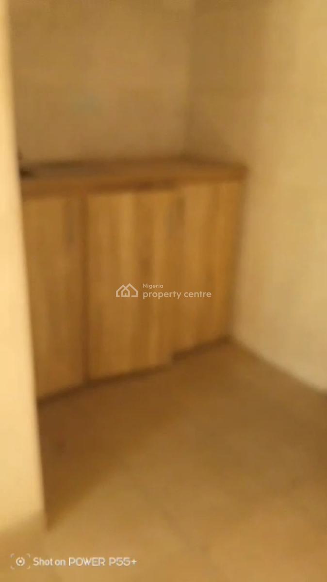 Specious, Super Decent & Standard Self-contain, Abule Oja, Yaba, Lagos, Self Contain (single Rooms) for Rent
