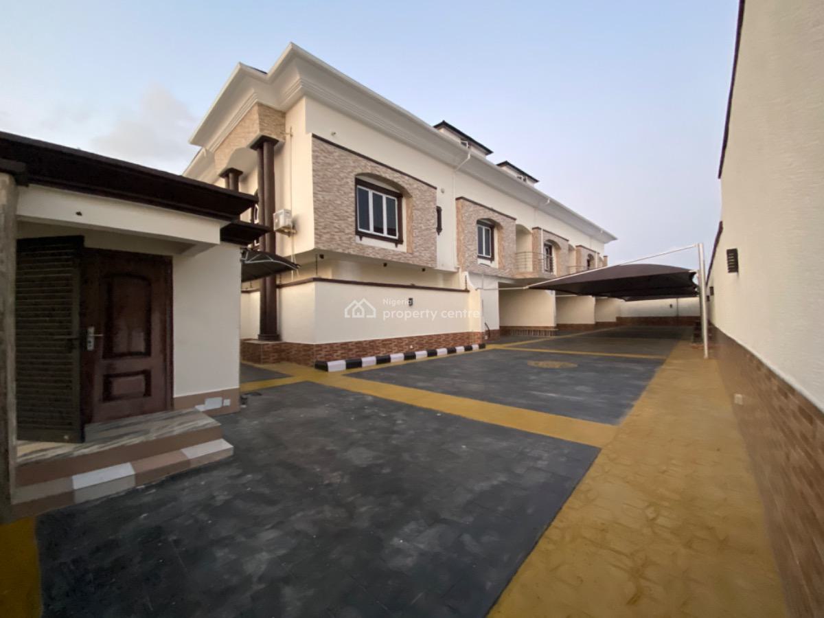 5bedroom Terrace for Commercial Use at Lekki Phase 1, Off Admiralty Way Lekki Phase 1, Lekki Phase 1, Lekki, Lagos, Terraced Duplex for Rent
