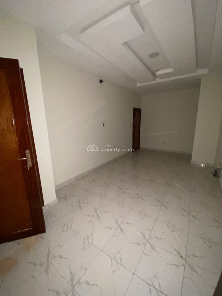 5bedroom Terrace for Commercial Use at Lekki Phase 1, Off Admiralty Way Lekki Phase 1, Lekki Phase 1, Lekki, Lagos, Terraced Duplex for Rent