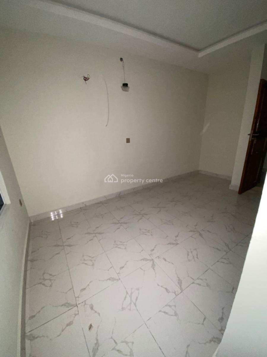 5bedroom Terrace for Commercial Use at Lekki Phase 1, Off Admiralty Way Lekki Phase 1, Lekki Phase 1, Lekki, Lagos, Terraced Duplex for Rent