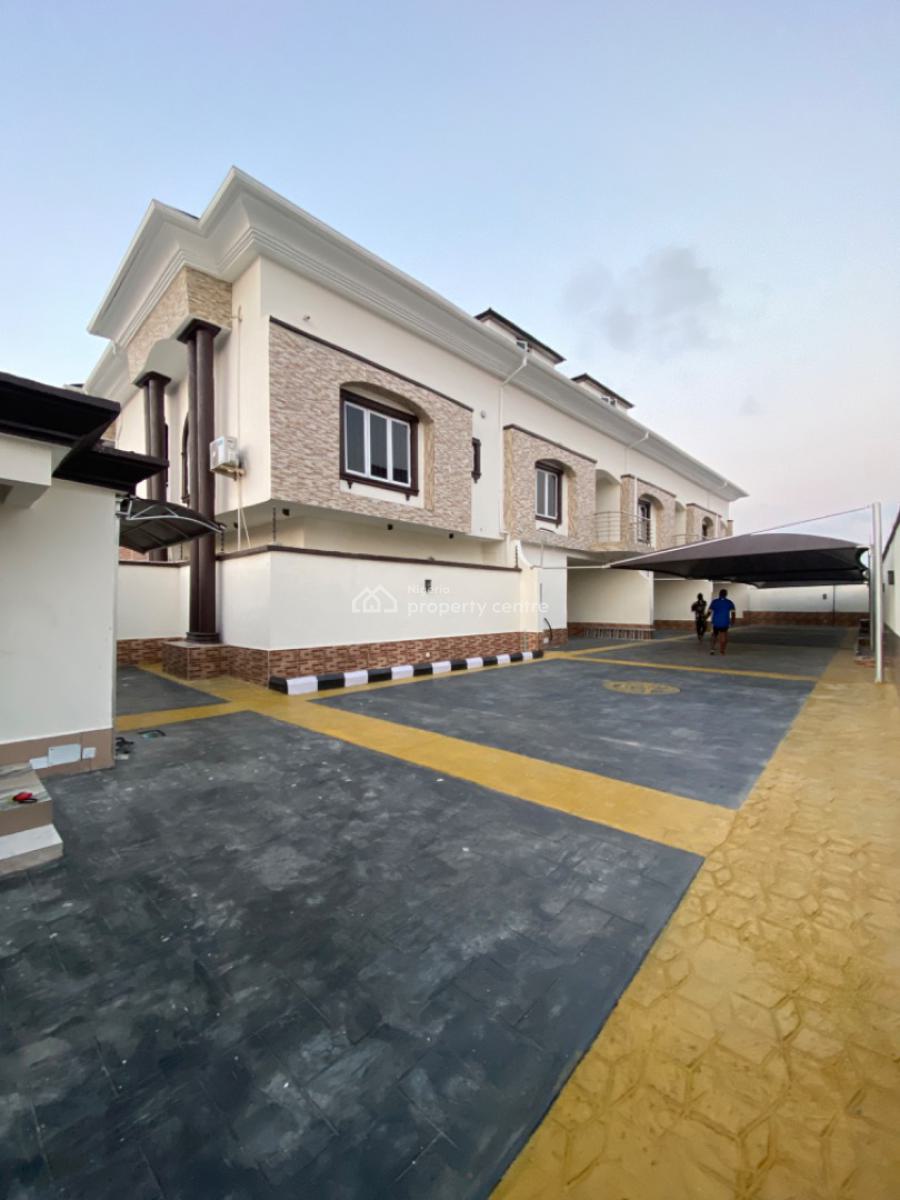 5bedroom Terrace for Commercial Use at Lekki Phase 1, Off Admiralty Way Lekki Phase 1, Lekki Phase 1, Lekki, Lagos, Terraced Duplex for Rent