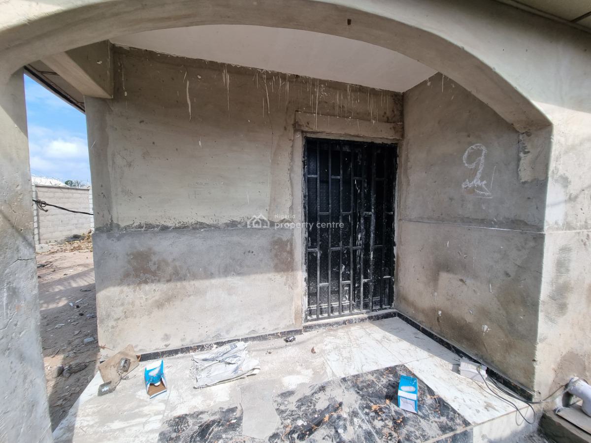 Renovated Two Bedroom Flat, Kutunku, Gwagwalada, Abuja, Flat / Apartment for Rent