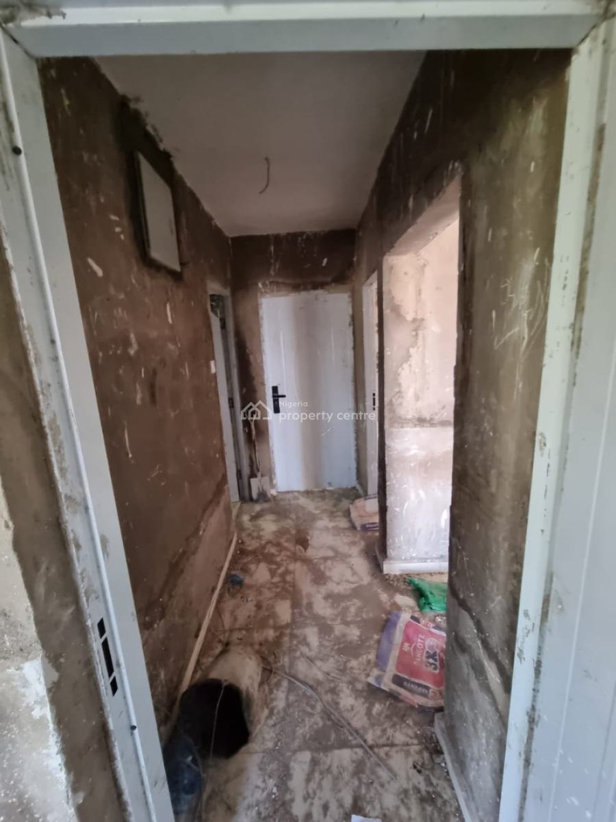 Renovated Two Bedroom Flat, Kutunku, Gwagwalada, Abuja, Flat / Apartment for Rent